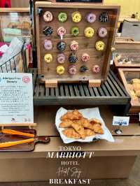 東京マリオットホテル 豪華朝食ブッフェ＆終日アルコールがいただけるクラブラウンジ