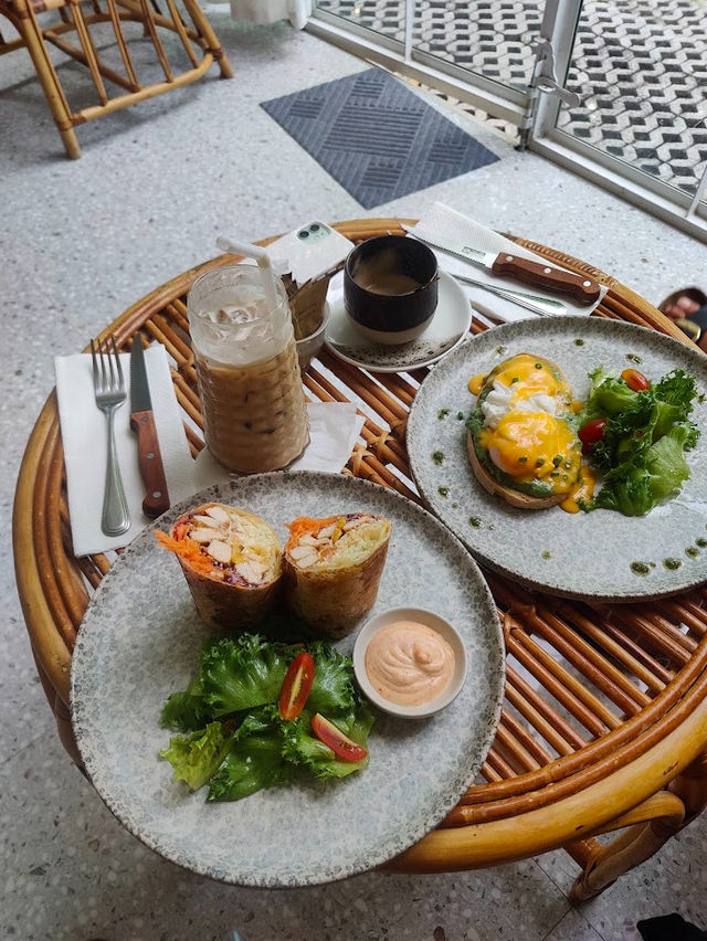 Nonna's Samui Garden Eats
