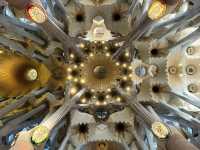Sagrada Família – Barcelona’s Iconic Masterpiece 🇪🇸⛪