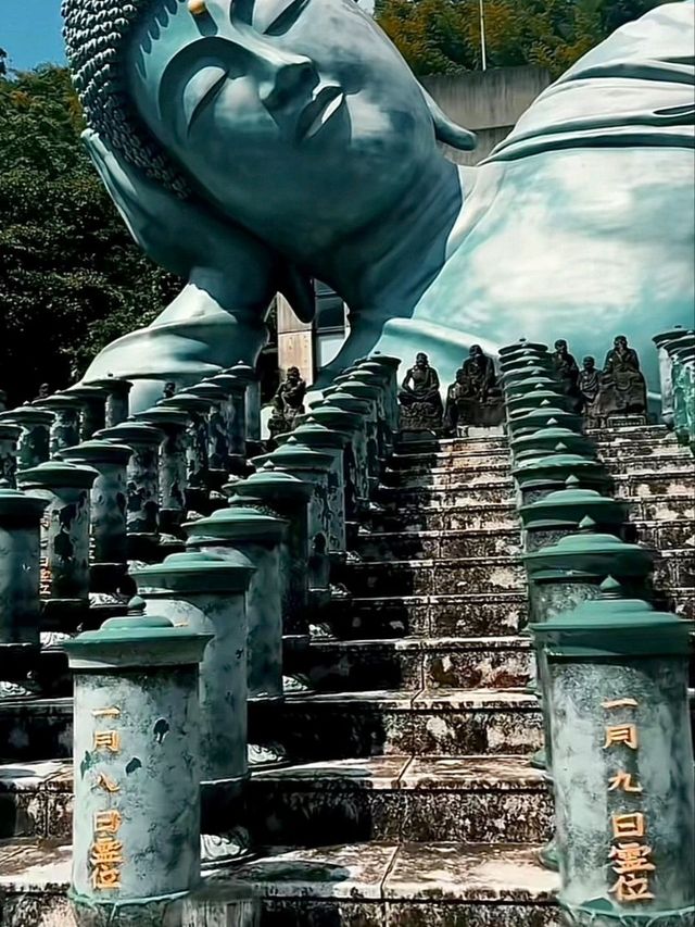 วัดนันโซอิน สักการะพระนอน