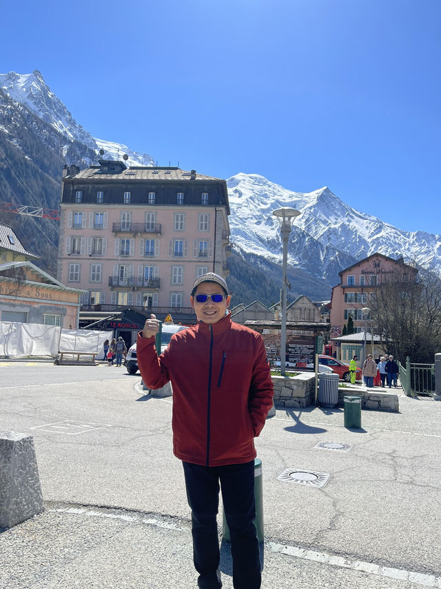 Chamonix-Mont-Blanc เมืองสกีรีสอร์ทของฝรั่งเศส