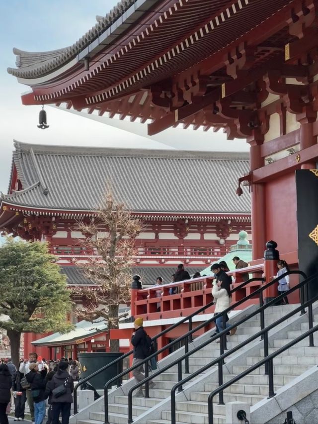 From Thunder Gates to Tranquility: The Magic of Sensō-ji