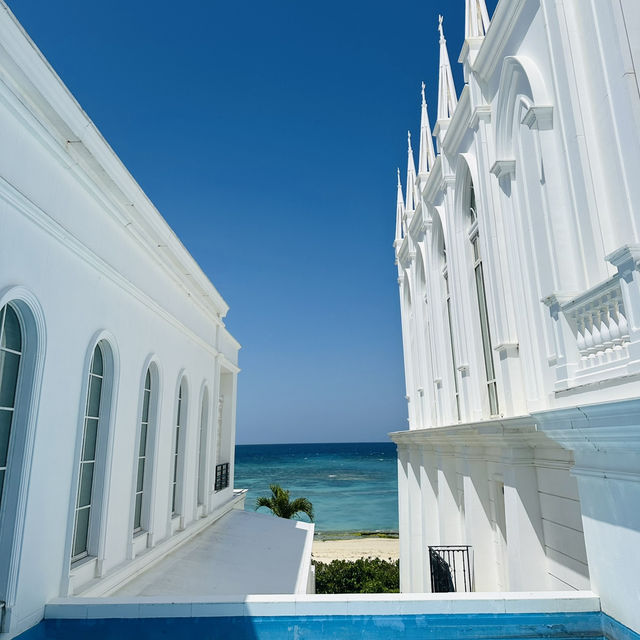 Sneaking a Peak at Lazor Garden Alivila Chapel 🤍🕊️