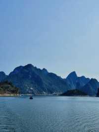 Dalong Lake — Where Mountains Meet Waters