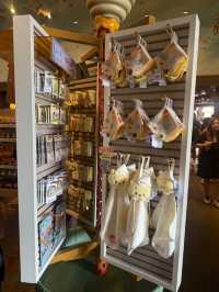Pooh Corner Toy & Gift – Hong Kong Disneyland