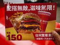 澳門老佛爺百貨的FIVE GUYS…薯條也太美味了吧😍