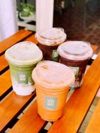 คาเฟ่ลับ "สะท้อน 2557"