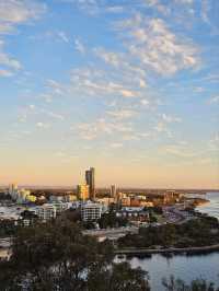 Sunset Vibes & City Views: Picnicking at Kings Park, Perth 🌅✨