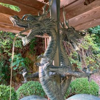 【龍神信仰的證明】室生龍穴神社 拝殿與手水舍上刻畫的歷史