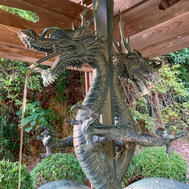 【龍神信仰の証】室生龍穴神社 拝殿と手水舎に刻まれた歴史