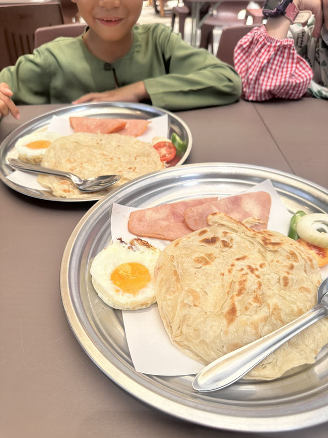 Thonwithi yala cafe