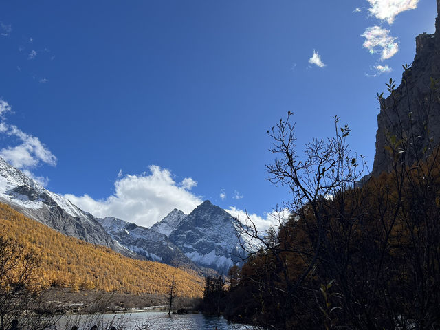  Yading (ย่าติง)ทริปใบไม้เปลี่ยนสีที่สุดพีค! 