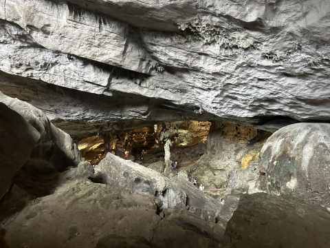 秘境ダンジョン解放】Sung Sot Cave・驚きの洞窟 | Trip.com カットハイ県