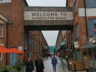 Modern Meets History🏛️