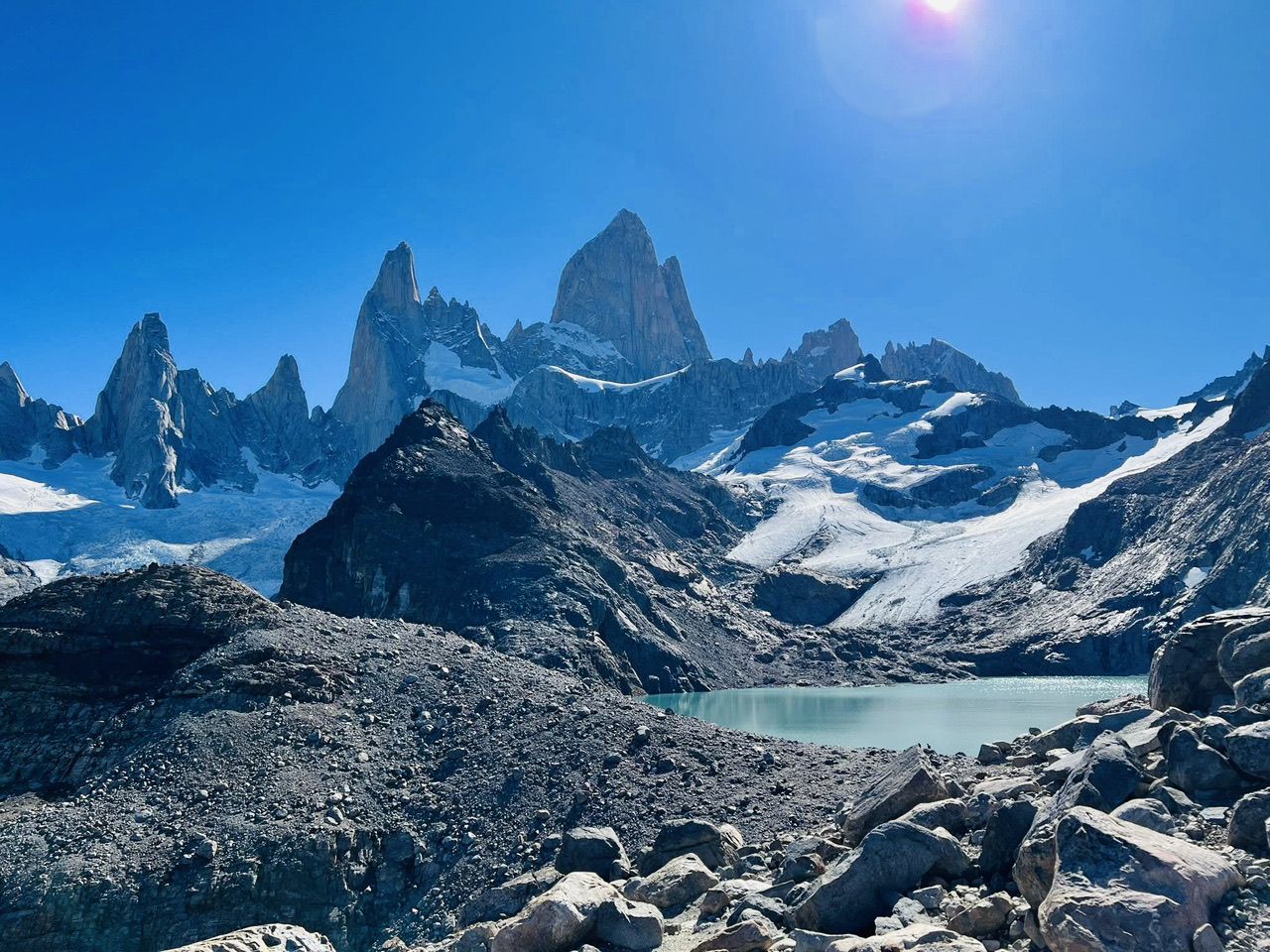 🏔️✨ Mount Fitz Roy – Patagonia’s Most Iconic Peak ✨🏔️