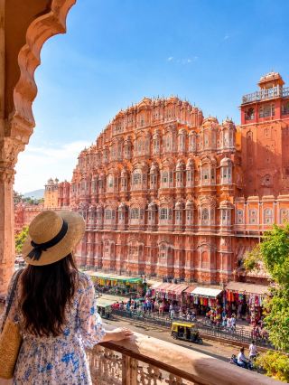 🇮🇳 India 4 Days 3 Nights | Explore vibrant cities and experience the charm of ancient civilization.