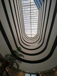 hotel by the biggest park in MTY 