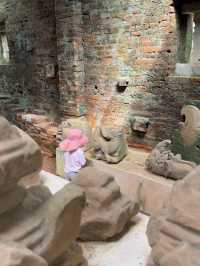 Ancient Wonders with a Toddler – A Great Family Trip!