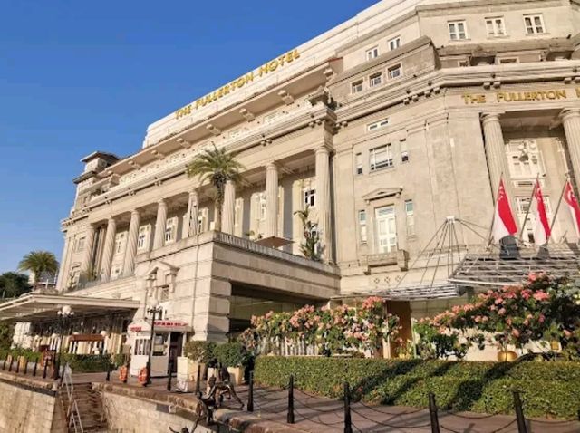 “Heritage Elegance & Riverside Luxury at the Fullerton”