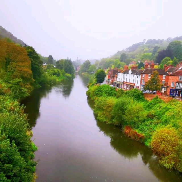 鐵橋(The Iron Bridge)