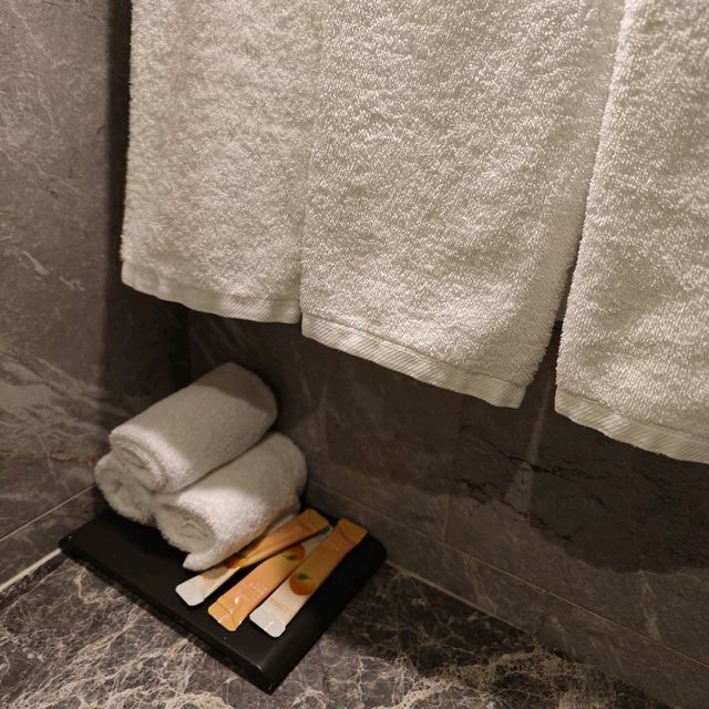 Bund Bliss: Challenges & Comfort at Mercure