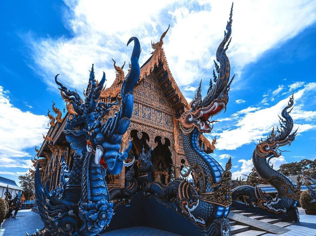 The blue temple of Thailand 🇹🇭 