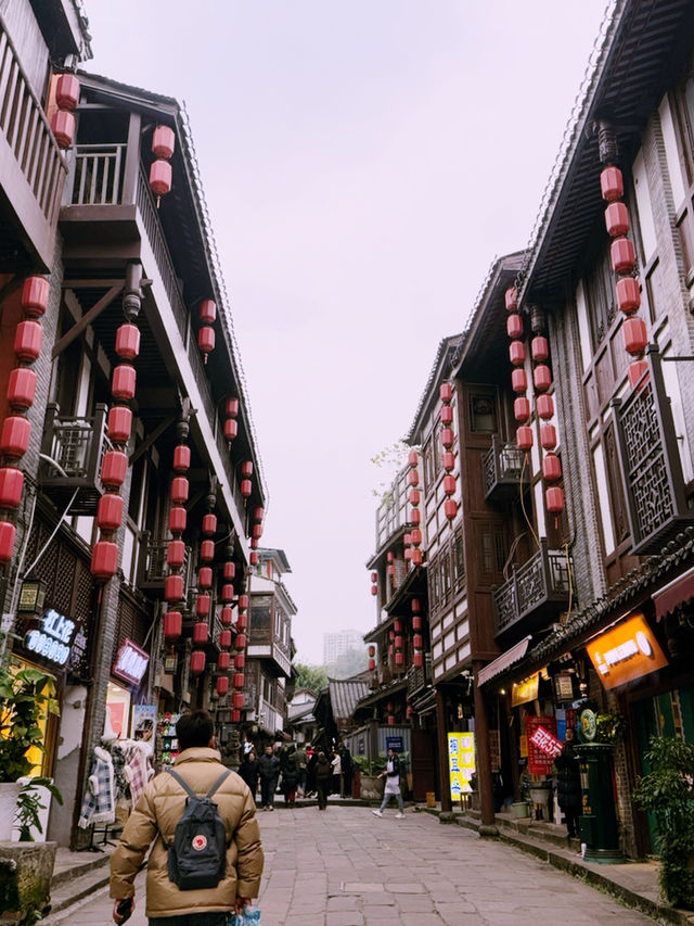3-Day Chongqing Itinerary: Hotpot, Skyline Views, and Hidden Gems