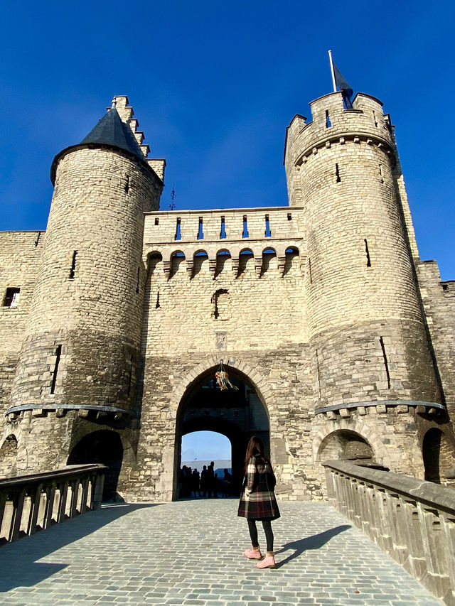 24 Hours in Antwerp: Castles, Fries & Riverside Views 🇧🇪 Part 2