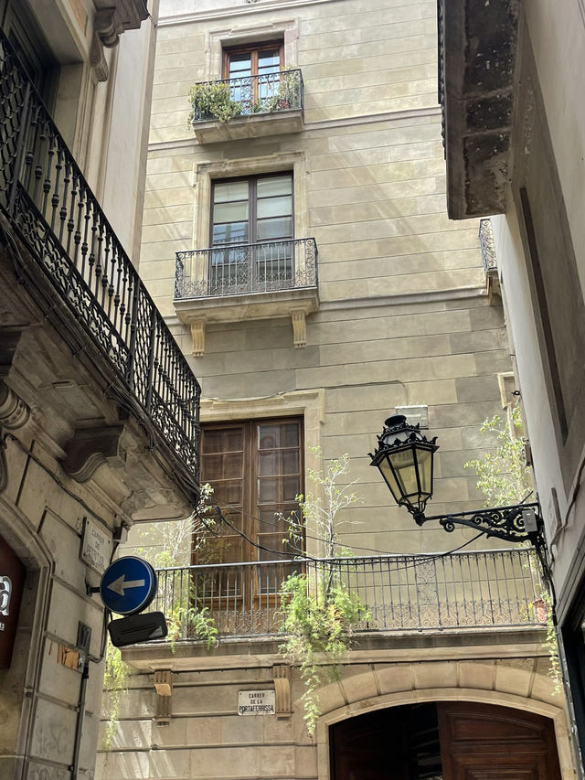Streets of Barcelona 🍂