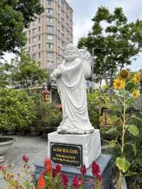 Amazing family temple of Da nang! All of your wishes come true!