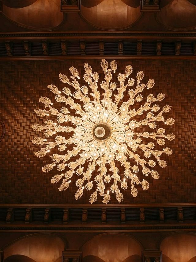 🏛️ Echoes of Power – Malacañang Palace, Manila