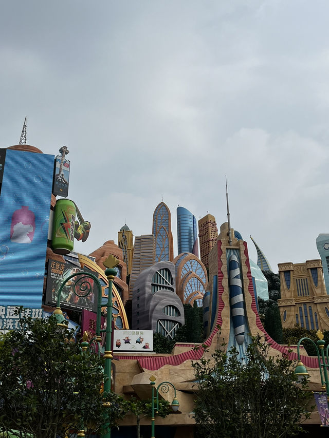 🏰✨ Shanghai Disney Resort – Where Magic Meets the Future! 🇨🇳🎢
