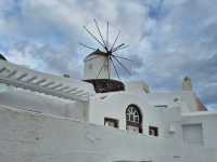 ❄️ Oia in Winter: A Peaceful Santorini Dream Without the Crowds 🇬🇷✨