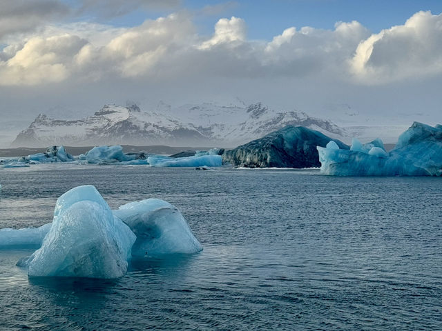 🏕️❄️ ICELAND GLACIER LAGOON ESCAPADE — CAMP, DINE & DISCOVER 🌊🔥 🏕️❄️ ICELAND GLACIER LAGOON ESCAPADE — CAMP, DINE & DISCOVER 🌊🔥