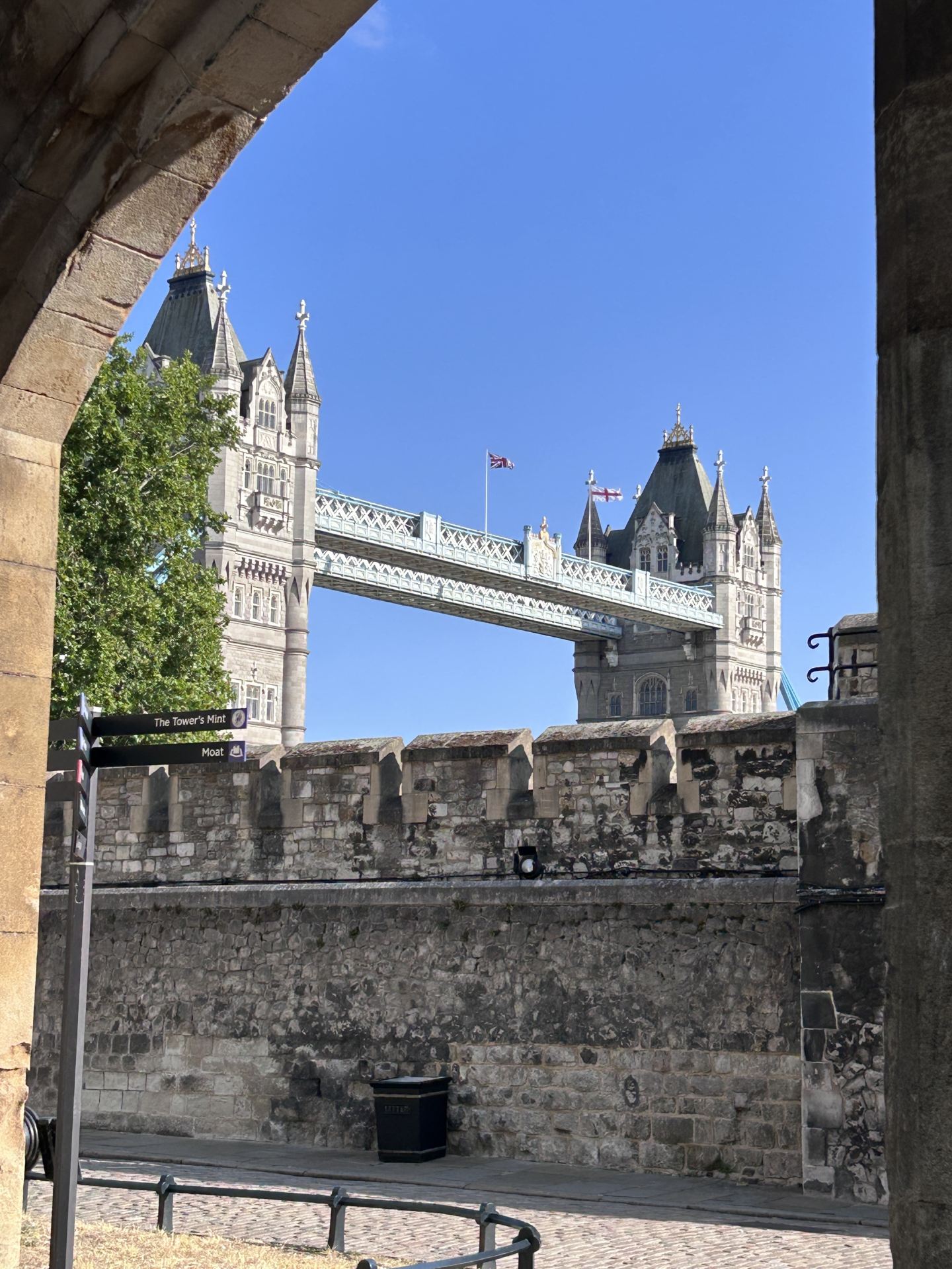 Exploring History at the Tower of London: An Unforgettable Experience