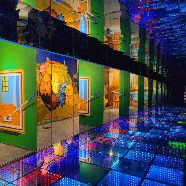 Van Gogh Immersive Experience, what a trip !