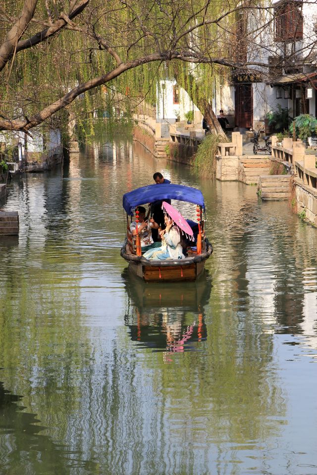 江南水鄉，水墨周莊