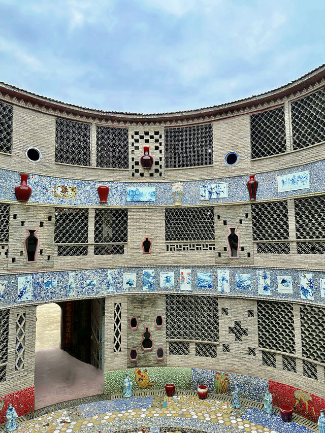 我在江西景德鎮的新平瓷宮｜發現大魚海棠般的陶瓷宮殿