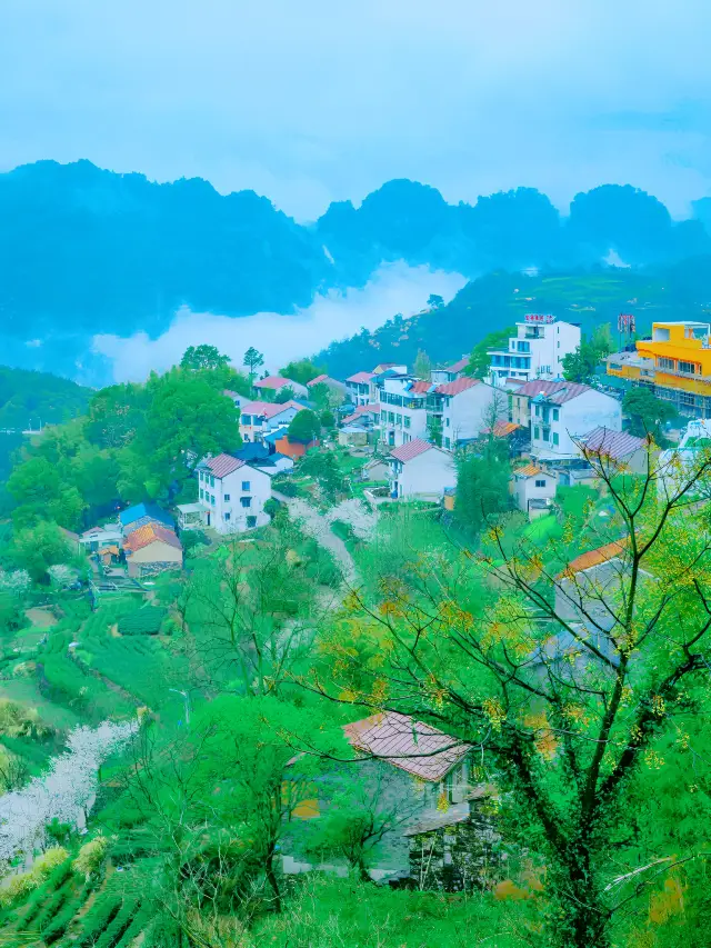 Jiangsu and Zhejiang's outdoor paradise, the cliffside ancient village surrounded by nineteen mountains, is breathtakingly beautiful!
