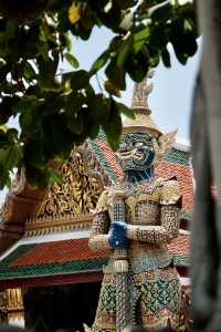 曼谷最值得打卡的滿城盡帶黃金甲的大皇宮