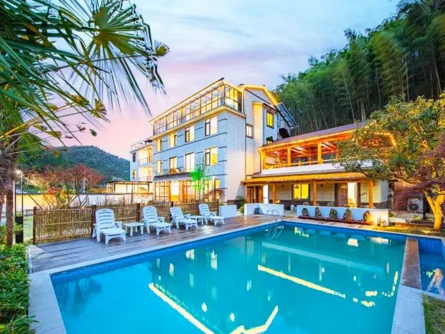 Creek Xia Mountain Residence | Anji's Tranquil Haven in Summer |