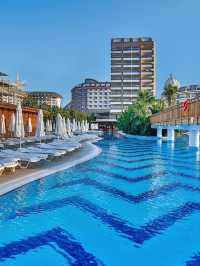 🌟 Luxe Stays in Türkiye: Saturn Palace Bliss 🏰✨