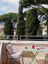 🌟 Rome's Chic Retreat: W Rome's Urban Elegance 🌟