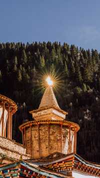 阿壩棒托寺，發現佛光的光輝