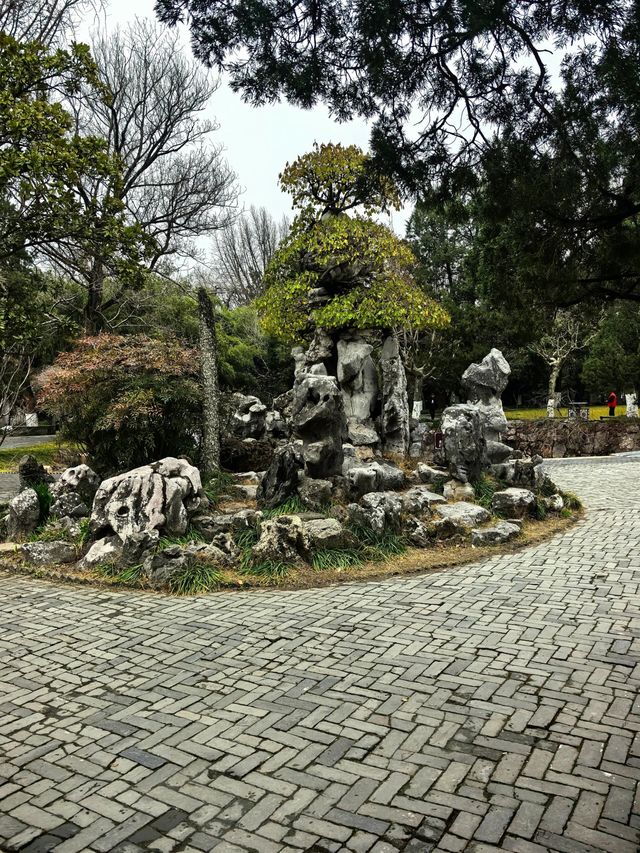 「水繪園」景區，要你知道董小宛與冒襄。