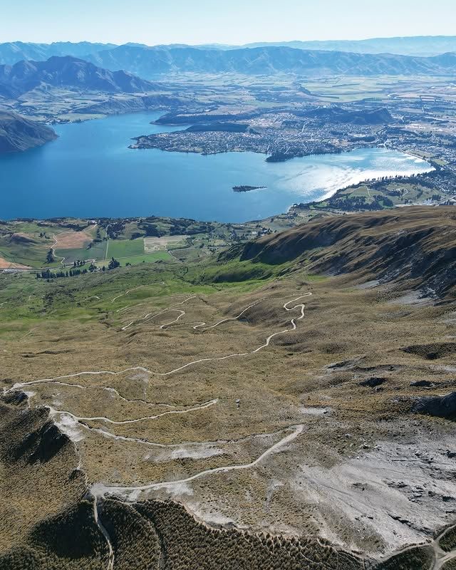 法默斯山峰步道 | 阿卡羅阿隱藏的秘境步道
