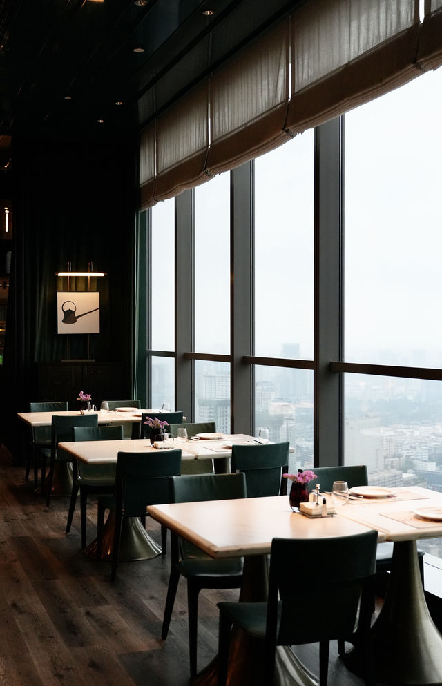 成都中心高空酒店｜適合I人的宅度假