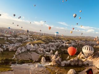 The Ultimate Hot Air Balloon Guide