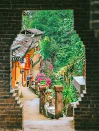 不愧係國家地理推薦嘅古鎮！雨天都一樣咁靚