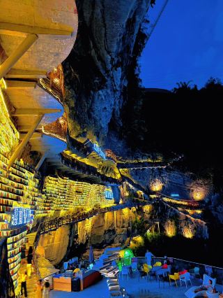 The secret library from martial arts novels, I found it in Hechi, Guangxi!!